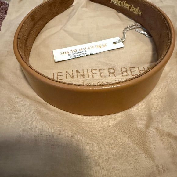 NWT Jennifer Behr Cruz Saddle Genuine Leather Headband - Picture 2 of 3